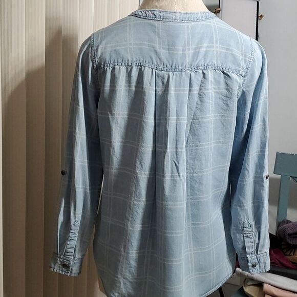 Intro❤ long sleeves blue plaid blouse. Size PM. Great top, Very good condition. - Picture 8 of 11